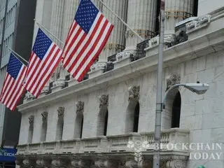 米上院銀行委員長「来年上半期に『仮想通貨市場構造法案』の署名を受ける」